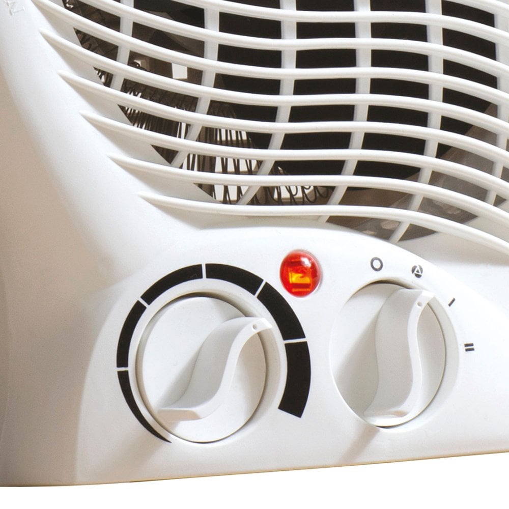 2000W Daewoo Upright Fan Heater White HEA1138 (Parcel Rate)