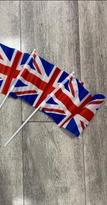 Small Jubilee Flags 6 Pcs FL6 (Parcel Rate)